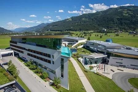 Szálloda Tauern Zell Am 4*